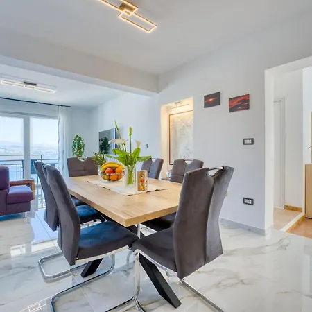 Emily By Interhome *