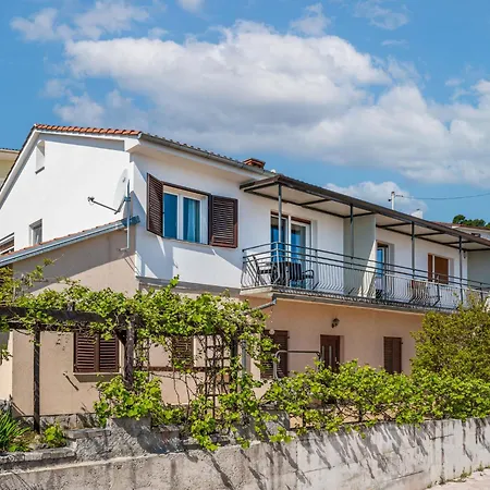 Emily By Interhome 公寓