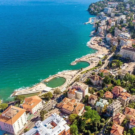 Emily By Interhome Lägenhet