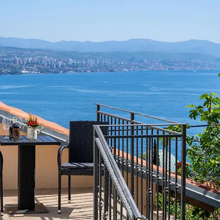 Emily By Interhome Lägenhet