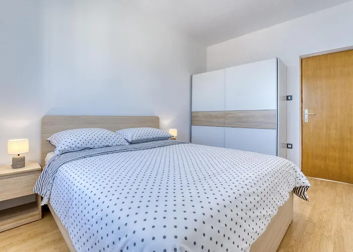 公寓 Emily By Interhome *