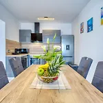 Emily By Interhome Daire Opatija
