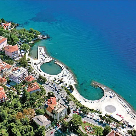 Emily By Interhome أوباتيا